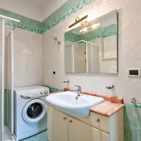 Casa vacanze Bianca 1 *